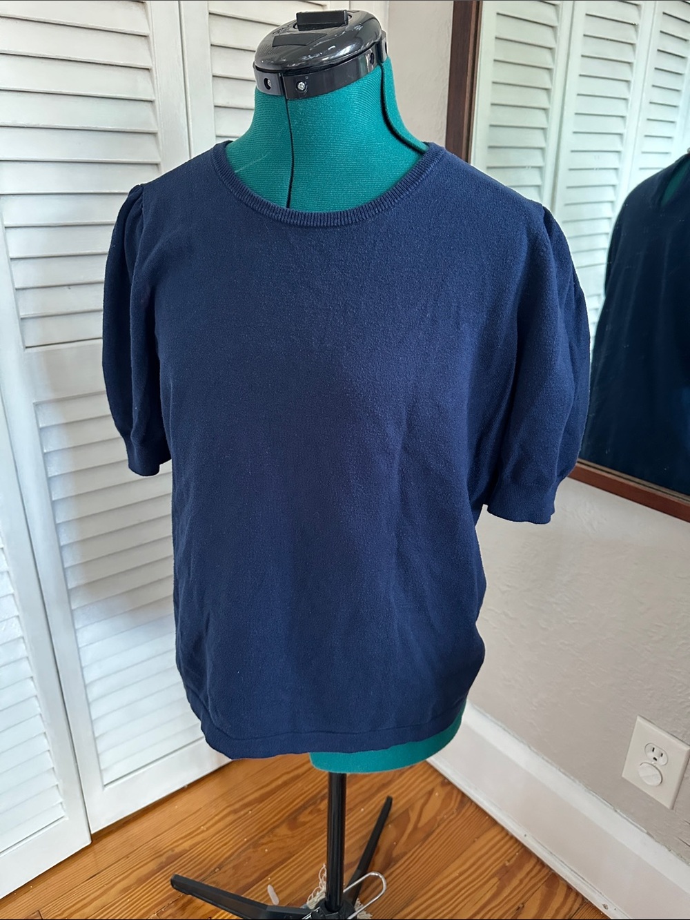 Vince Camuto Navy Short Sleeve Knit Top with Button Keyhole
